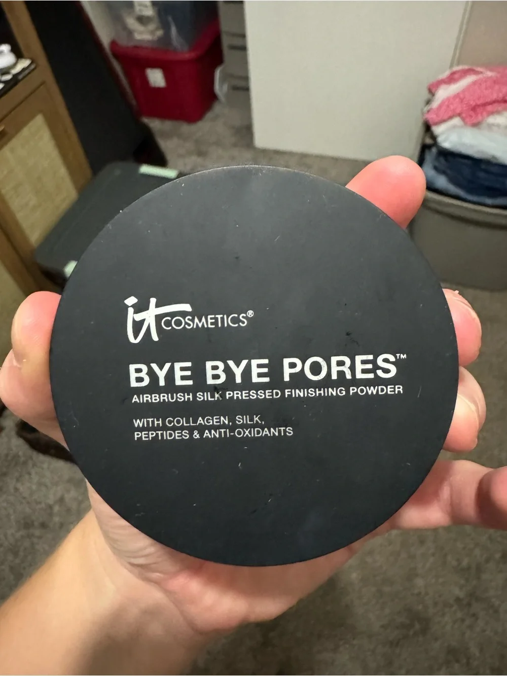 it cosmetics Bye Bye Pores Pressed Finishing Powder